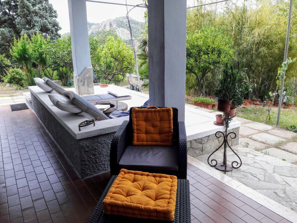 Invit Arti B&B Capoterra Exterior foto